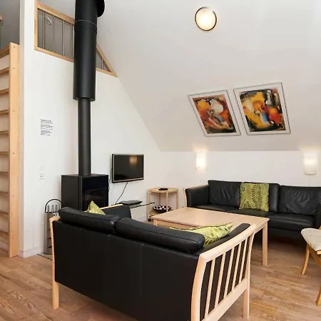 Three-bedroom In Romo 5 *